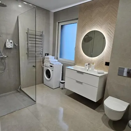 Yellow Sunset Apartment Palanga