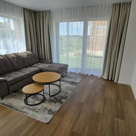 Yellow Sunset Apartment *
